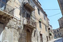 500 ngôi nhà rao bán với giá 1 euro tại Italy