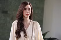 Tự hào chồng tặng bố mẹ vợ ô tô 700 triệu, tôi tím tái thấy thứ trong túi áo anh