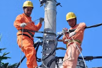 Nắng nóng kỷ lục, người dân miền Bắc dùng điện siêu "khủng"