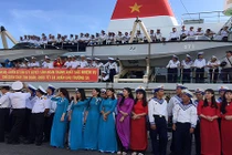 Biển đảo quê hương: Đưa Tết ra Trường Sa