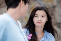 Món quà vợ tặng trước ly hôn khiến chồng bội bạc ôm mặt khóc