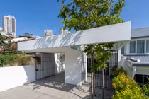 Thiết kế “giấu tầng”, nhà cấp 4 mà như resort 