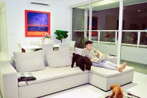 Bên trong căn hộ hiện đại của Dương Triệu Vũ