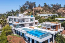 Siêu biệt thự đồi bất ngờ không tưởng của siêu tỷ phú Mỹ