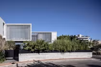 Độc đáo ngôi nhà có thiết kế mặt tiền “nhảy múa” 