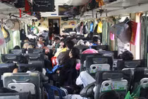 Vé tàu, xe tăng phi mã, vật vã đường về quê!