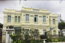 Cận cảnh dinh thự 400 tỷ của đại gia nhập gạch từ Paris về