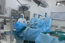 Diễn biến sức khỏe mới nhất của bênh nhân phi công người Anh 