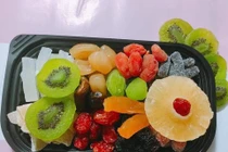 Vạch trần sự thật "hãi hùng" đằng sau mứt tết 25k/hộp tràn lan chợ mạng