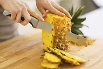 Đánh bay 5kg mỡ thừa trong 3 ngày chỉ nhờ dứa