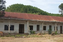 Xâm nhập 'đại công trường' vàng tặc ở Bồng Miêu ngày 'chờ đóng cửa mỏ'