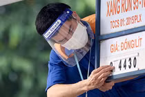 Giá xăng vượt 26.000 đồng, cao nhất trong vòng 17 năm