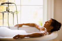 5 thói quen buổi sáng gây lão hóa da, chị em sửa ngay