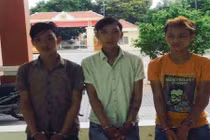 Nam thanh niên gọi bạn cùng "dàn cảnh" để cướp tiền người yêu