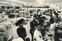 Bật mí những điều thú vị về siêu thị đầu tiên tại Việt Nam