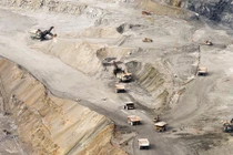 Cảnh khai thác vàng ở mỏ vàng lớn nhất thế giới 