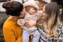 Vợ bị ngừng tim, chồng nhanh trí làm việc này cứu vợ thoát cửa tử 