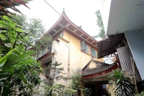 Có gì trong “Dinh thự Bảo Đại” trăm tuổi bị lãng quên ở Hà Nội? 