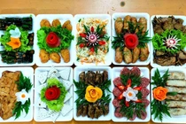 Dịch vụ đặt mâm cỗ cúng Rằm Tháng Giêng đẹp mắt... giá sao?