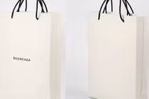 Đắt đỏ đến ngớ ngẩn, những sản phẩm này bị "ném đá" tơi bời