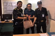 Tài xế taxi Mai Linh "cầm nhầm" túi xách có hơn 61 triệu của khách