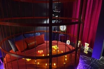 Khách sạn tình yêu tung 1001 chiêu "lạ" hút khách dịp Valentine