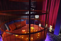 Khách sạn tình yêu tung 1001 chiêu "lạ" hút khách dịp Valentine