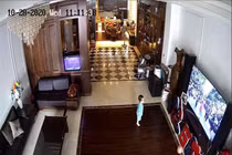 Choáng ngợp nội thất toàn đồ gỗ trong nhà triệu đô của Tuấn Hưng