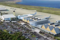 Sân bay quốc tế nhỏ xíu nhưng sang-xịn của Curacao, đối thủ VN tại King's Cup