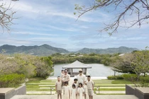 Bên trong resort 6 sao Đỗ Mạnh Cường tổ chức show thời trang