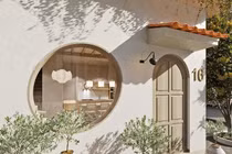 Ngôi nhà 24 năm nổi bật giữa phố sau cải tạo theo phong cách Wabi Sabi