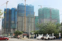 Căn hộ bình dân bị làm giá vì cò ăn chênh tới 300 triệu