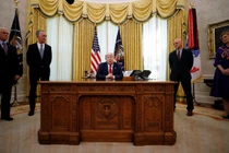 Mỹ mời Việt Nam đối thoại với “Bộ tứ kim cương” để tái cấu trúc chuỗi cung ứng