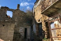 Thị trấn biển Italy rao bán hàng trăm căn nhà với giá 1 USD