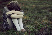 Chồng sắp cưới lưu ảnh bạn thân để… ngắm cho đỡ nhớ