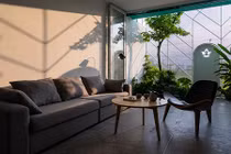 Nhà phố trắng muốt nhỏ mà rộng không ngờ ở TP HCM