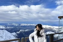 Con gái Hoa hậu Nguyễn Thị Huyền: Cao gần vượt mẹ, nhan sắc gây chú ý