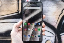 OnePlus 6 vừa ra mắt, nhiều điểm tương đồng với iPhone X 