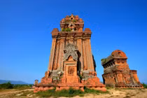 Kiến trúc độc đáo của Tháp Bánh Ít trước khi được tu bổ