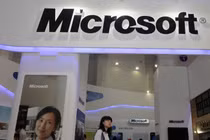 Apple, Amazon, Starbucks...lũ lượt đóng cửa vì virus Corona