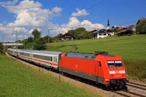 ‘Nếu làm đường sắt 200 km/h thì sau lại phải đập đi nâng lên 350 km/h’