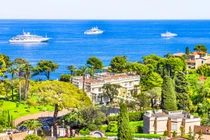 Khám phá cuộc sống xa xỉ ở “bán đảo tỷ phú“