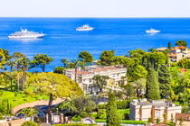 Khám phá cuộc sống xa xỉ ở “bán đảo tỷ phú“