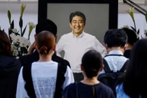 Tâm điểm chú ý dồn vào một giáo hội sau khi ông Abe bị ám sát