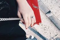 Thú chơi kim cương đẳng cấp của Hoa hậu Việt