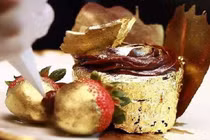 Những dịch vụ phục vụ giới nhà giàu ở nơi bán vàng như bán rau