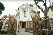 Choáng ngợp siêu biệt thự độc lạ của đại gia Thái Nguyên