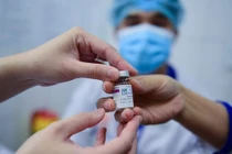 Tin vui từ Bộ Tài chính, lo đủ tiền mua vắc xin cho toàn dân