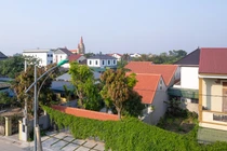 Nhà mái ngói nhấp nhô đẹp đến “say lòng” ở Hà Tĩnh 