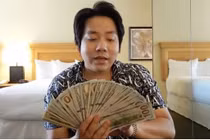 Chi 2 tỷ kéo dài chân, Khoa Pug giàu cỡ nào?